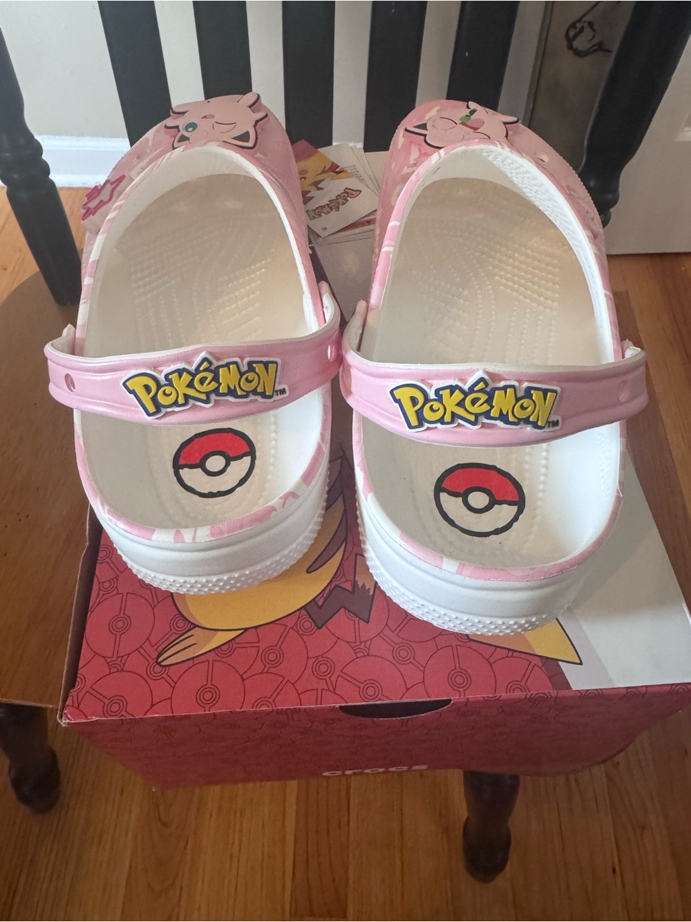 CROCS Classic Clogs Pink Pokémon Jigglypuff with Jibbitz Mens 10 Womens 12 - Picture 2 of 9